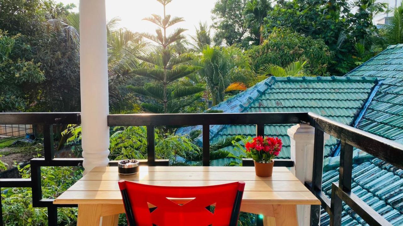 Rituale Guest House - Surf Yoga&Massage Mirissa Esterno foto