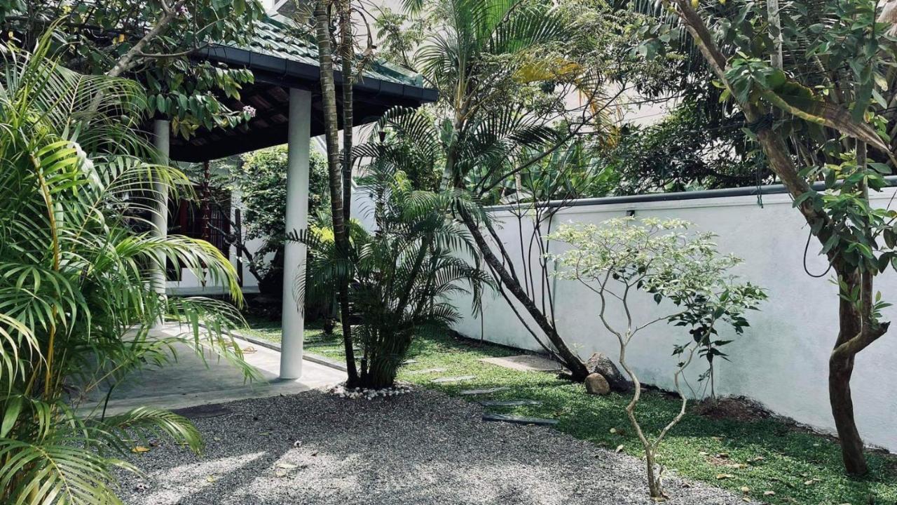 Rituale Guest House - Surf Yoga&Massage Mirissa Esterno foto