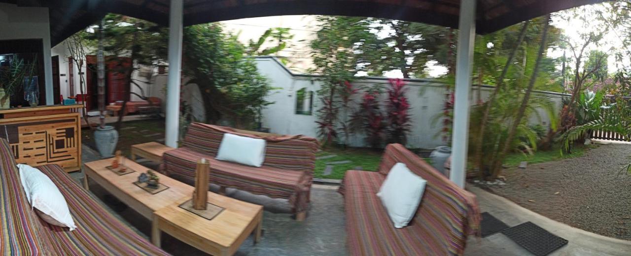 Rituale Guest House - Surf Yoga&Massage Mirissa Esterno foto