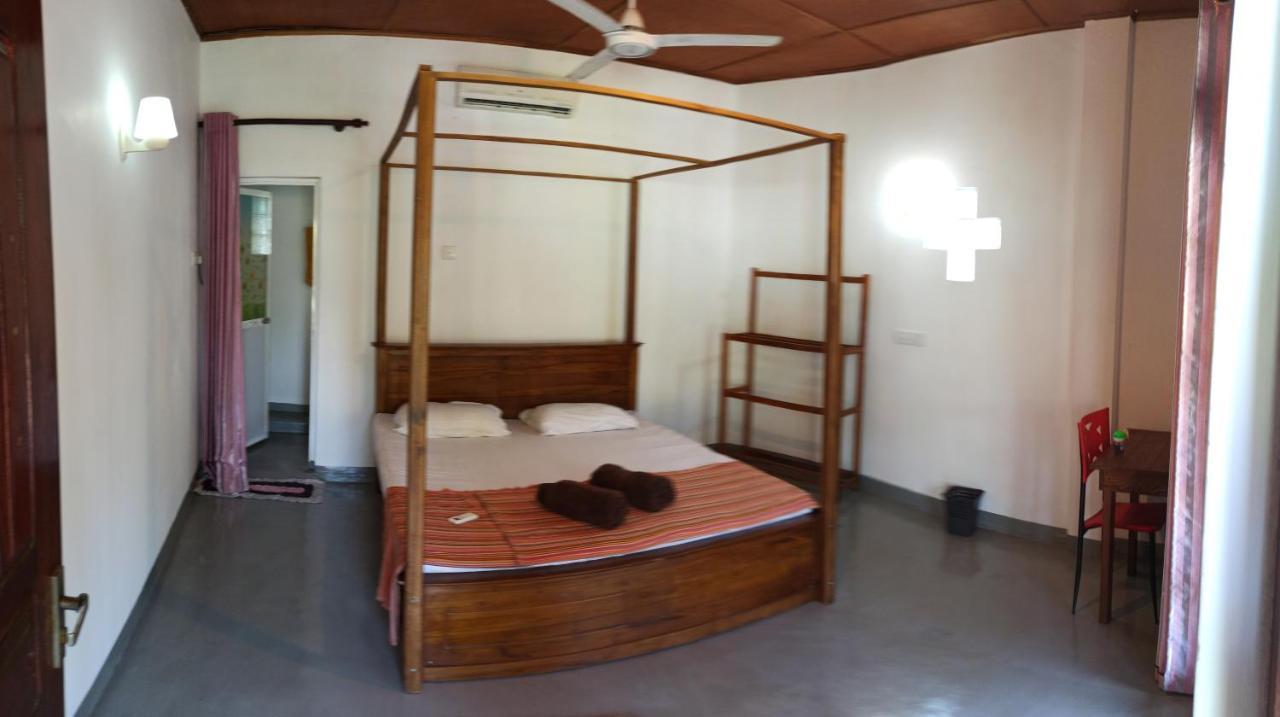 Rituale Guest House - Surf Yoga&Massage Mirissa Esterno foto
