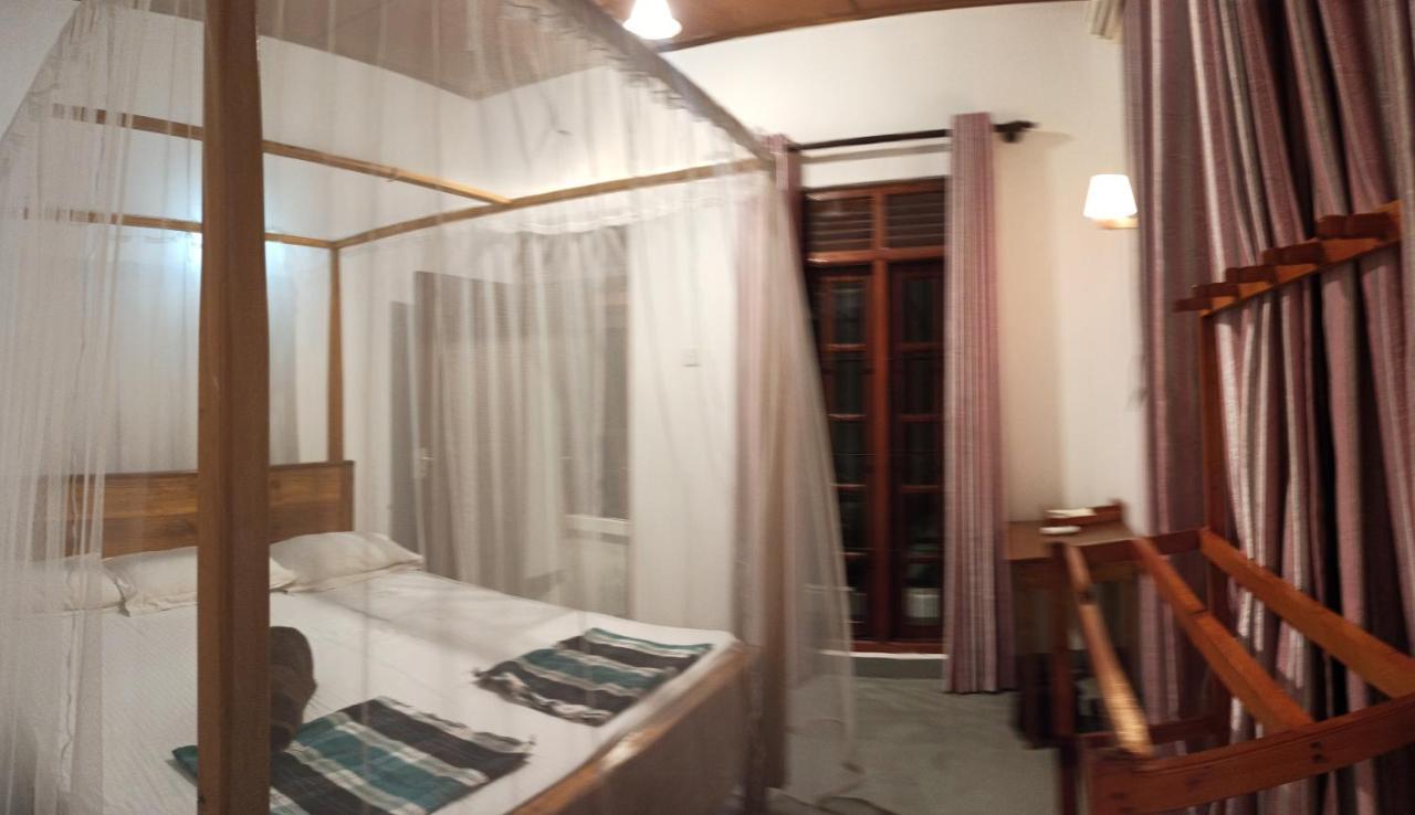Rituale Guest House - Surf Yoga&Massage Mirissa Esterno foto