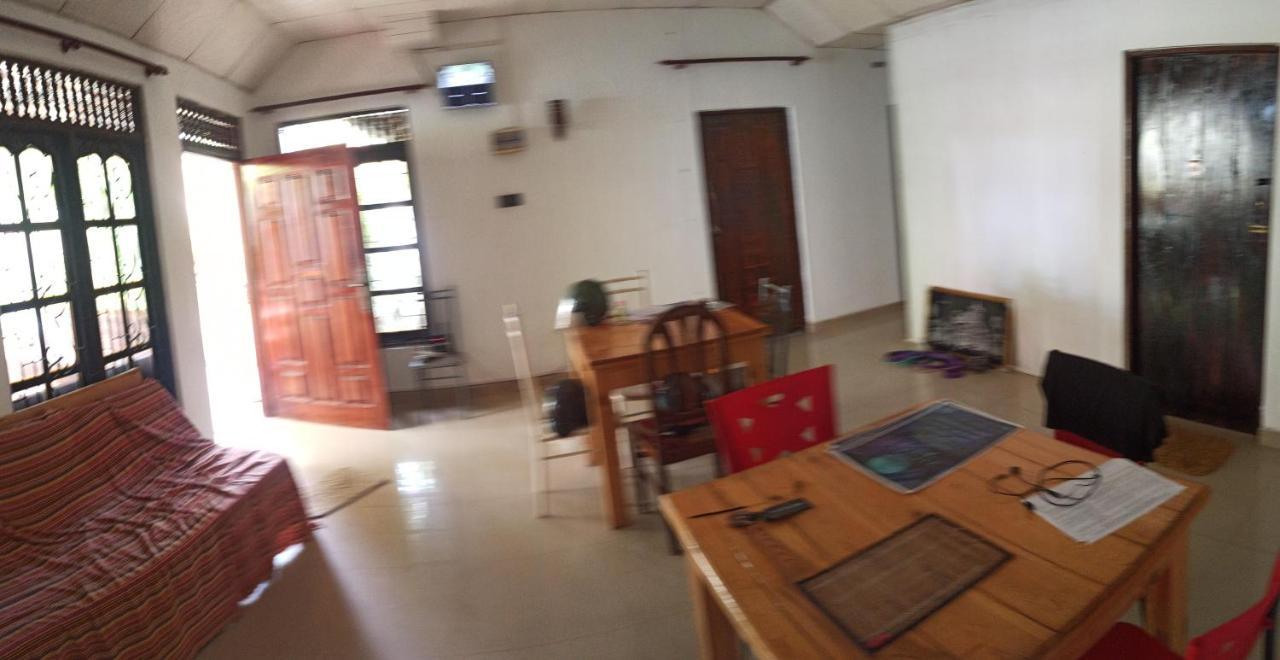Rituale Guest House - Surf Yoga&Massage Mirissa Esterno foto